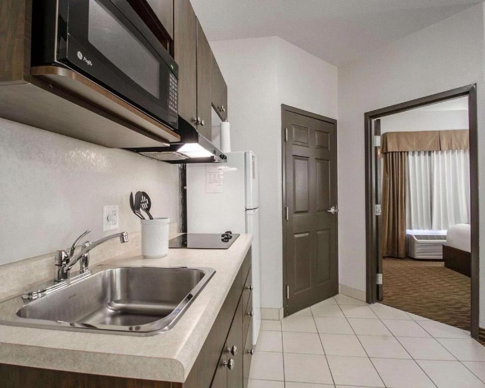 Royal Suites Estevan Exteriér fotografie